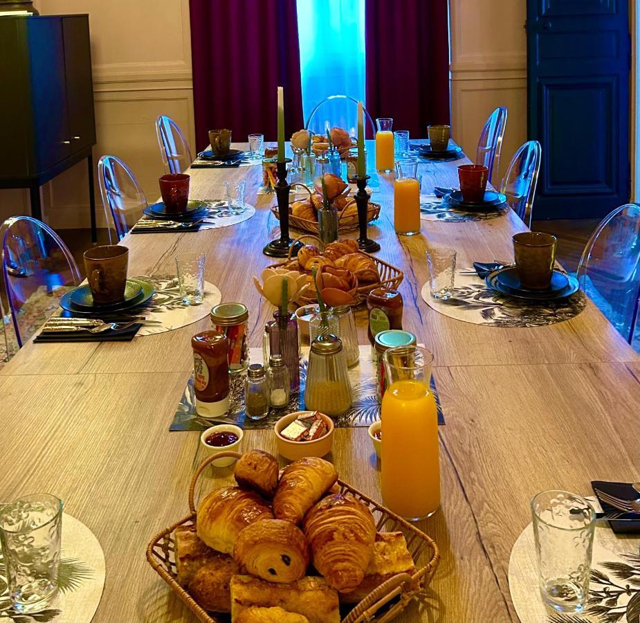 Le Henri II Hotel Льо Ман Екстериор снимка