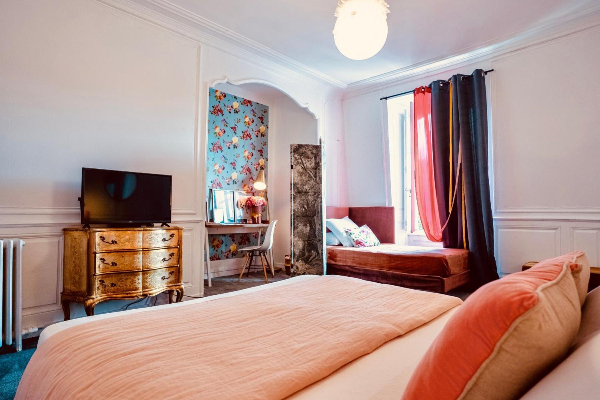 Le Henri II Hotel Льо Ман Екстериор снимка