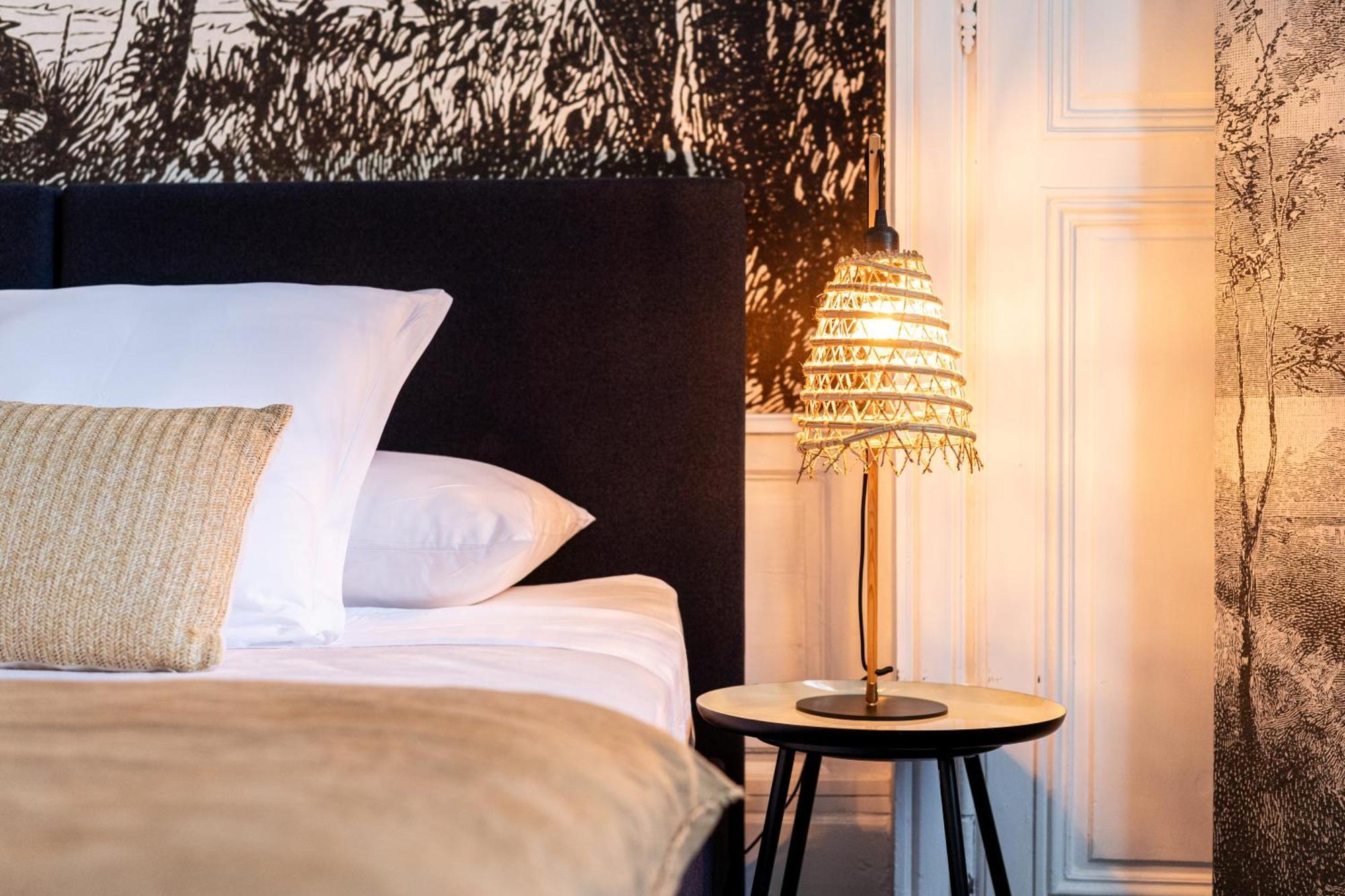 Le Henri II Hotel Льо Ман Стая снимка