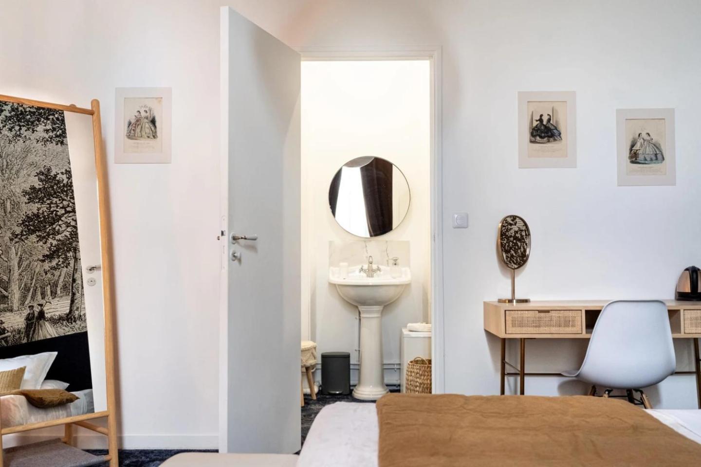 Le Henri II Hotel Льо Ман Екстериор снимка