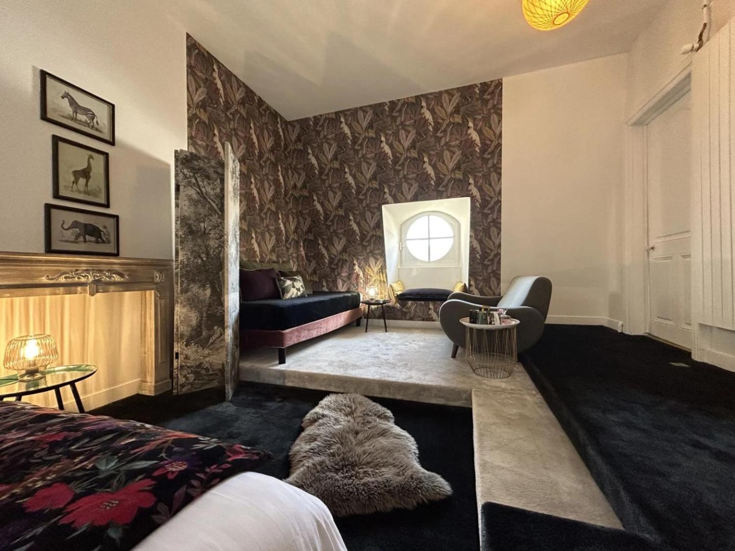 Le Henri II Hotel Льо Ман Екстериор снимка
